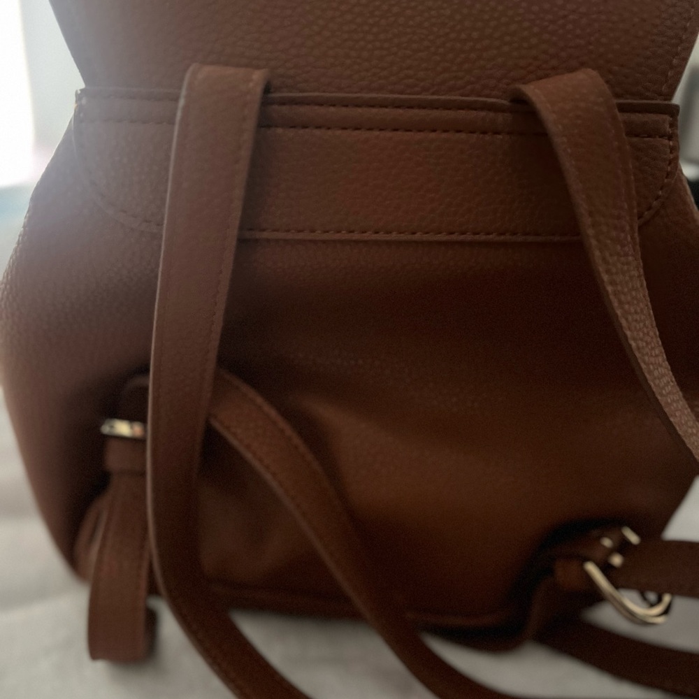 Forever 21 back pack - Picture 5 of 10